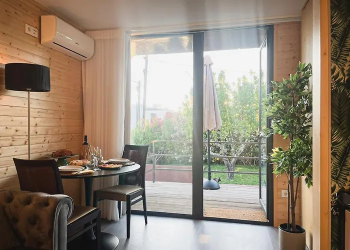 Mom - Mateus On Modular Holiday home